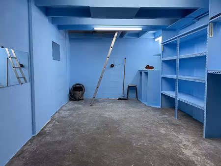 grand garage avec mezzanine à vendre à marina baie des anges