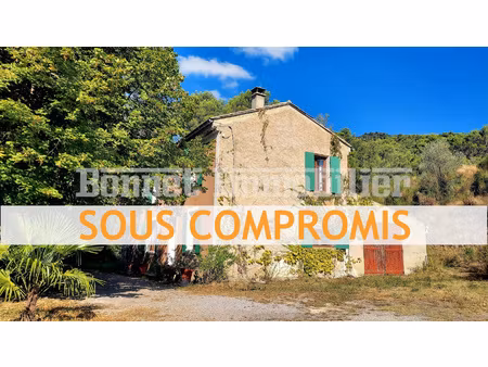 maison en pleine campagne à quelques km du centre de mirabel