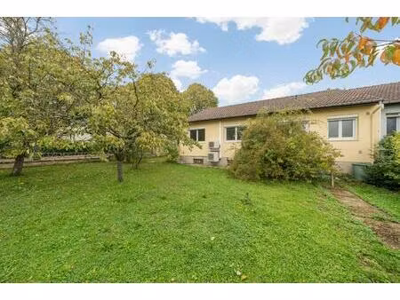 jolie maison de plain-pied  95 m² sur sous-sol avec 3 chambres