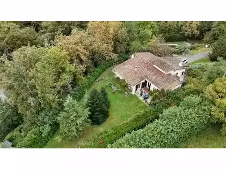 maison de 6 pièces de luxe en vente à saint-pierre-la-palud  auvergne-rhône-alpes