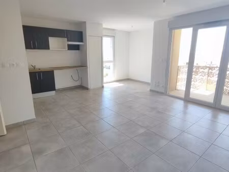 location appartement 3 pièces 62m² bruguieres 31150