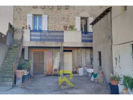 saint marcel sur aude - charmant ensemble immobilier avec cour et appartement traversant..