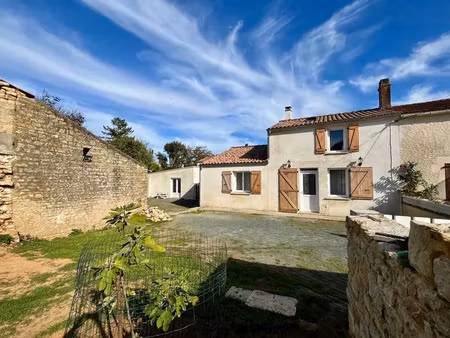 vente maison 5 pièces 117 m² à péault (85320)  215 000 €