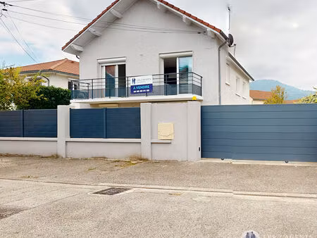 maison t8 avec terrain de 530m2