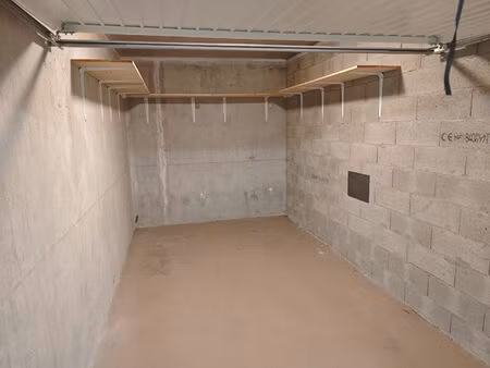 garage à louer - point du jour