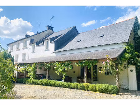 cotes d'armor proche rostrenen  une belle opportunité d'acheter une magnifique maison à cô