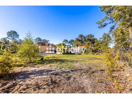 terrain - 621 m²