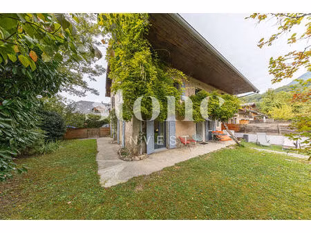 talloires-echarvines   maison de charme avec jardin