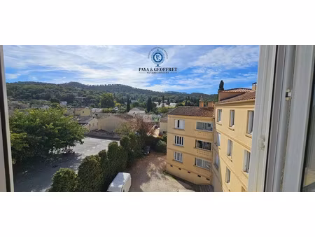 vente appartement 3 pièces 49.37 m² à brignoles (83170)  119 000 €