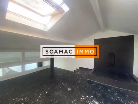 local d'activités de 125m²