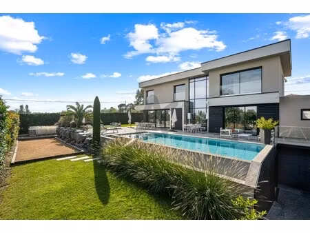 villa de luxe à vendre à saint-bernard