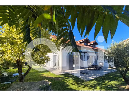 vente maison 6 pièces 220 m² nernier (74140)