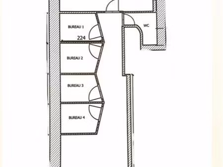 local rdc refait à neuf (vitrine sur rue paradis)