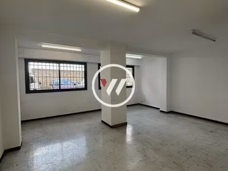 bureaux 78 m²