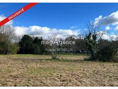 terrain à bâtir de 2470m2