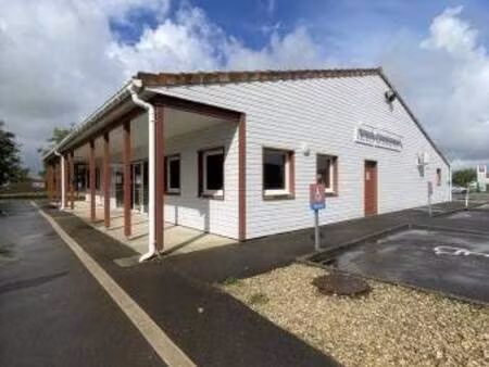 local commercial à louer