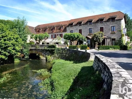 vente locaux professionnels 1200 m² à creysse (46600)  680 000 €