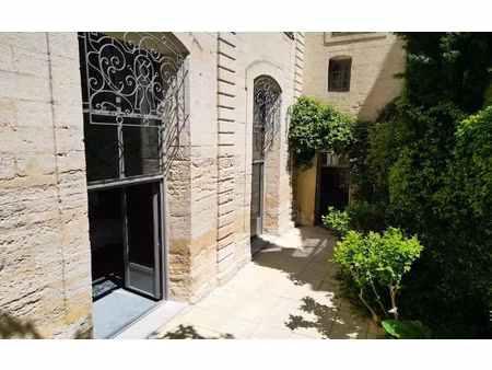 appartement uzès 260 m² t-3 à vendre  890 000 €
