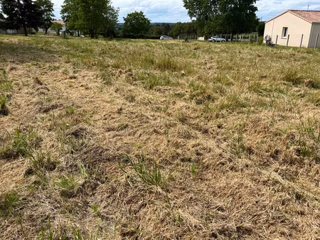 terrain à vendre de 1124 m² le fouilloux (17)