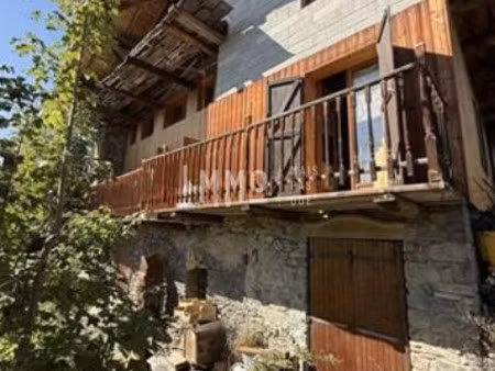 maison individuelle avec jardin  avec multiples possibilite de r