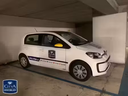 parking à louer - tours (37) - 52€
