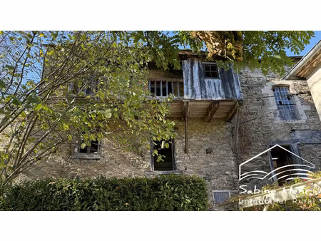 maison typique a restaurer