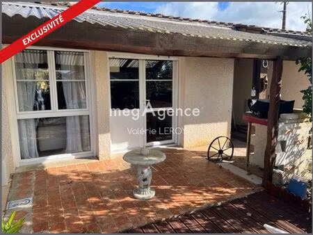 charmante maison de plain-pied avec jardin arboré à castets et castillon