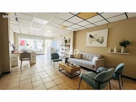 immeuble 8 pièces 117 m²