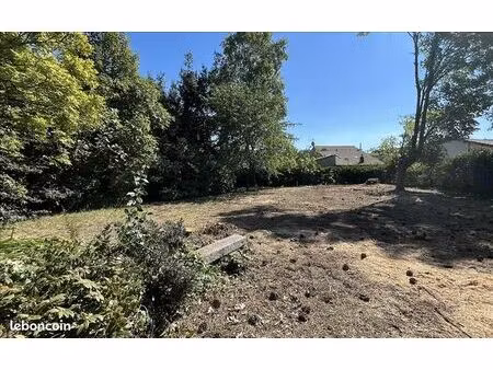 terrain 678 m² carbon blanc