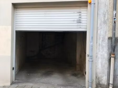 garage 20 m2 hyper centre