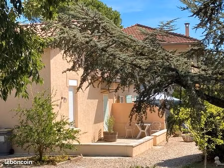 t2 meublé de 35 m2 à louer