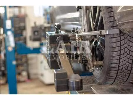 vente bureaux et commerces à château-gontier-sur-mayenne (53200) : à vendre / 630m² châtea