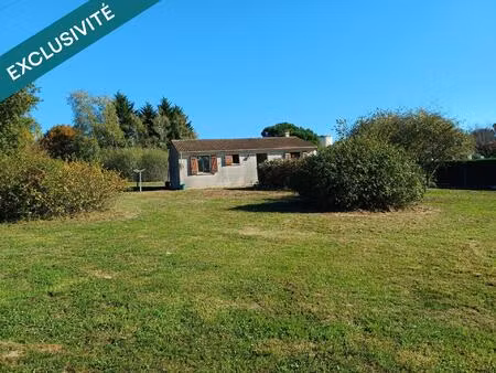 plain pied. campagne  terrain. chalais 5 minutes