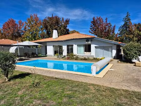 charmante maison individuelle de plain pied à usage d'habitation