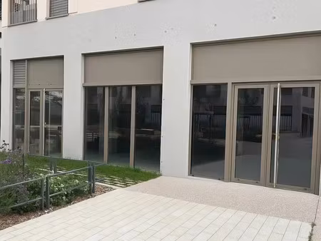 local commercial à louer dardilly centre