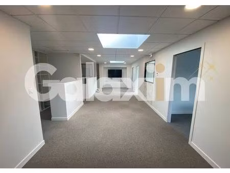 bureau prestigieux de 200 m2 en vente - saint-gilles  bretagne