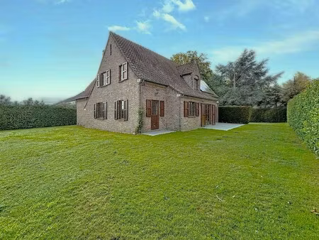 huis te huur in hoeilaart met 4 slaapkamers