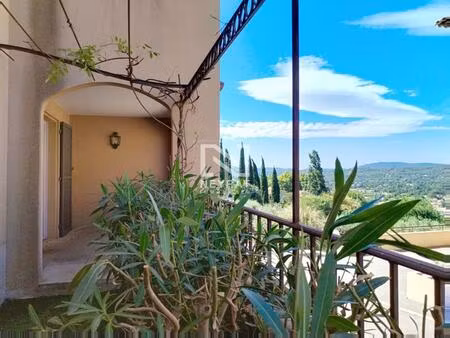 fayence magnifique 2 pieces avec terrasse  jardinet