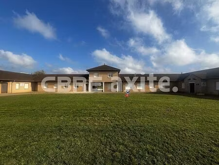 location bureau passins 193 m²