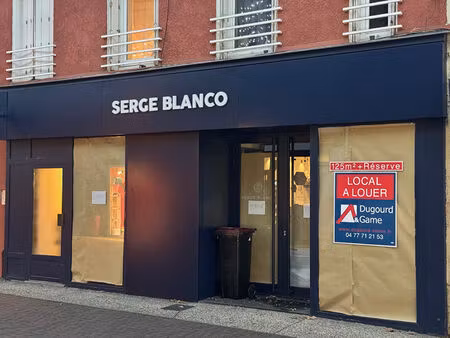 location local commercial