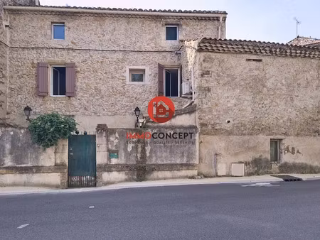 vente maison 5 pièces 180 m² à roquemaure (30150)  180 000 €