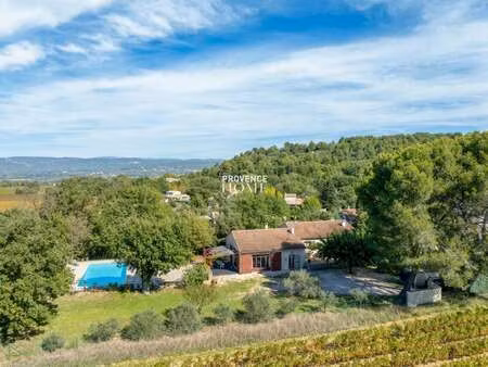 maison de luxe à vendre à oppède : 1 060 000 € | 187m²