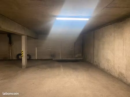 place de parking sécurisée noisy le grand