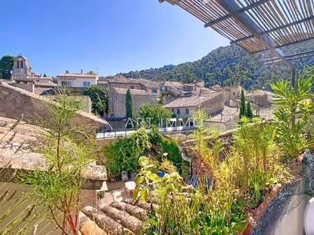 spacieuse maison de village de 180m² avec patio et terrasse