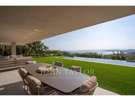maison de 6 pièces de luxe en location à roquebrune-sur-argens  provence-alpes-côte d'azur