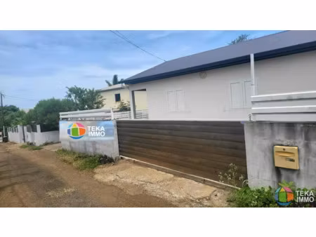 vente maison 4 pièces 79 m² à le tampon (97430)  294 000 €