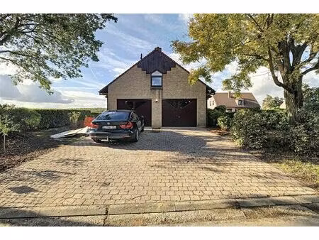 gerenoveerde en rustig gelegen villa