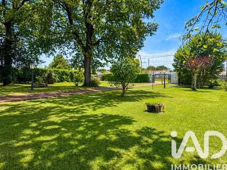 vente terrain à pessac (33600) : à vendre / 1000m² pessac