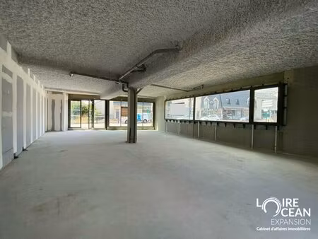 achat local commercial 114m² ste luce sur loire 44980