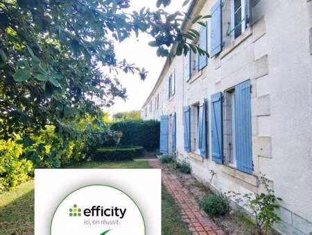 vente maison à saint-hilaire-la-palud (79210) : à vendre / 160m² saint-hilaire-la-palud